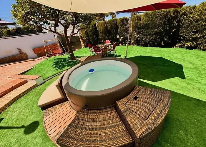 Casa Familiar Alhaurin De La Torre Con Jacuzzi